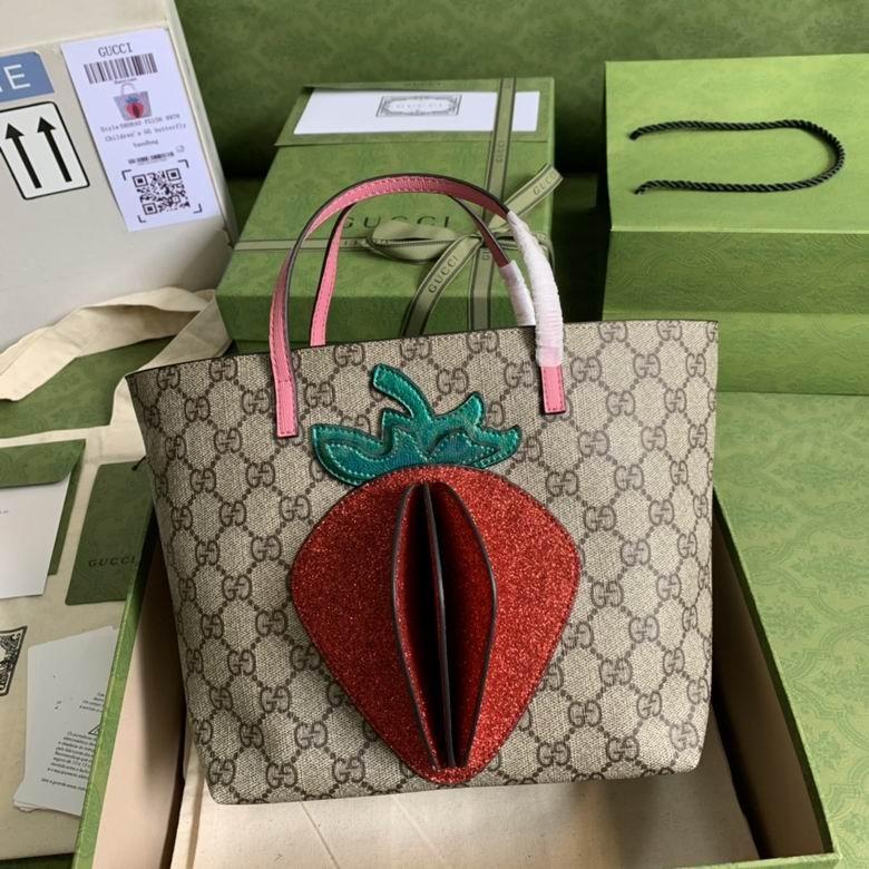 Gucci Handbags 41